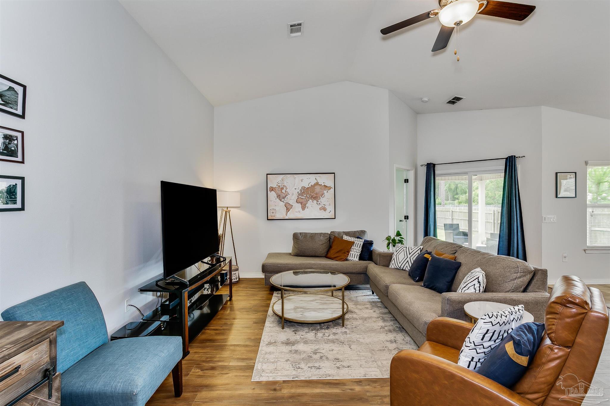 1906 Shannon Road Navarre, FL 32566 - Photo 13 of 43 Gallery Image 13