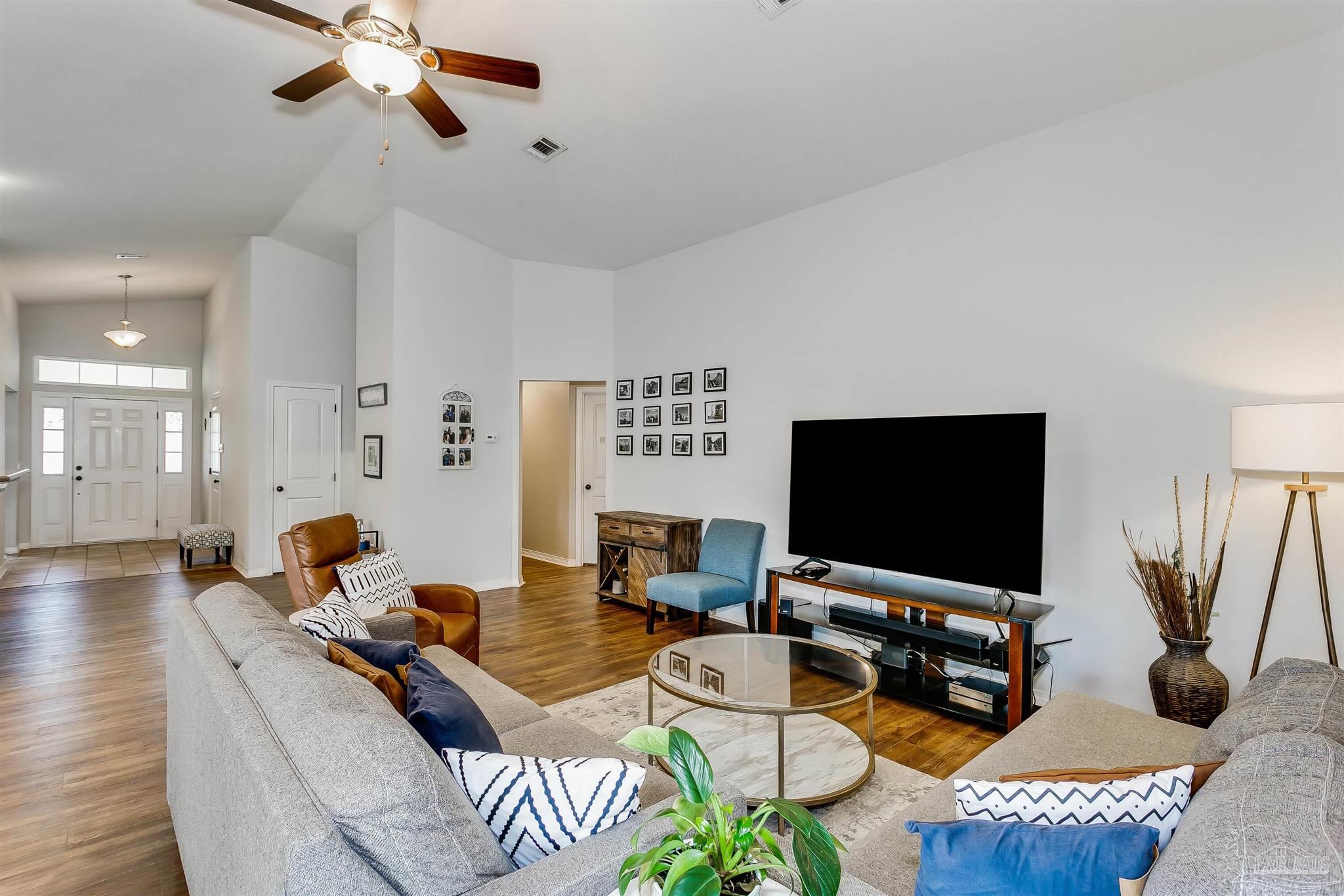 1906 Shannon Road Navarre, FL 32566 - Photo 15 of 43 Gallery Image 15