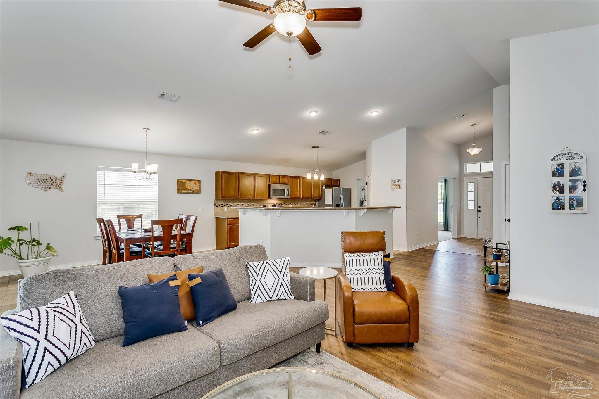 1906 Shannon Road Navarre, FL 32566 - Photo 16 of 43 Gallery Image 16