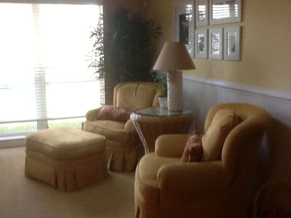 4033 Southwest Mackemer Road Port St. Lucie, FL 34953 - Photo 5 of 22 Living Room
