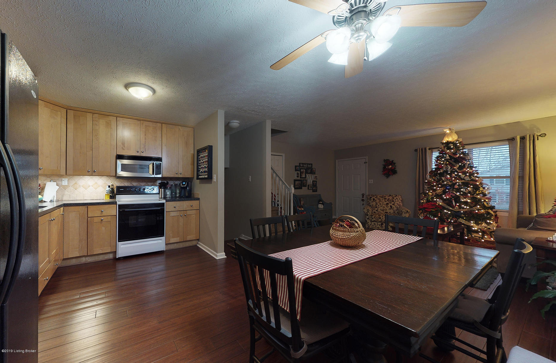 7405 Rambo Way Louisville, KY 40228 - Photo 8 of 30 7405-Rambo-Way-10