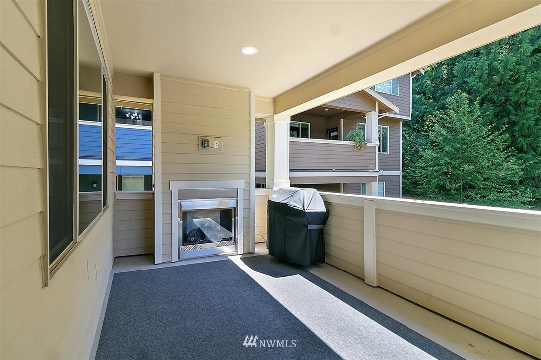 9402 Northeast 200th Street Bothell, WA 98011 - Photo 17 of 40