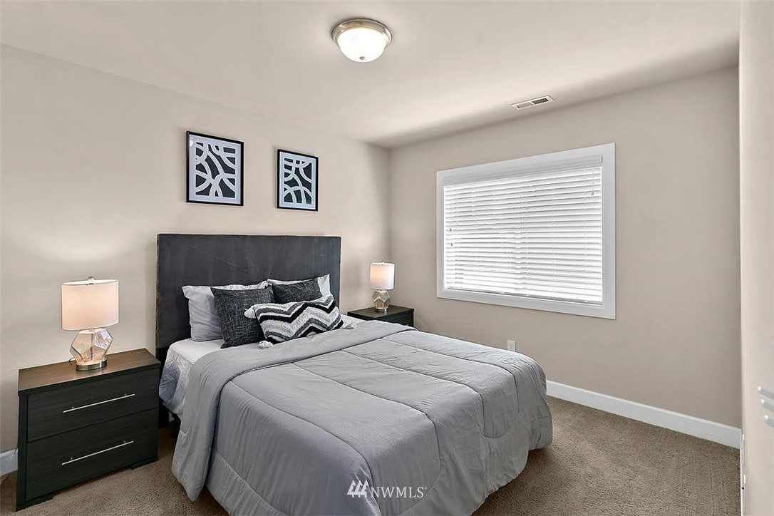 9402 Northeast 200th Street Bothell, WA 98011 - Photo 25 of 40