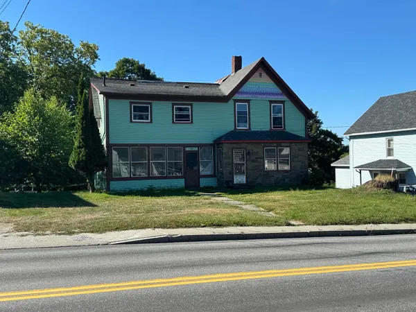 $110,000 | 594 East Main Street, Newport, VT 05855