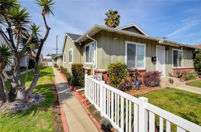 $2,450 | 24359 Pennsylvania Avenue, Lomita, CA 90717