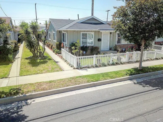 $2,450 | 24359 Pennsylvania Avenue, Lomita, CA 90717
