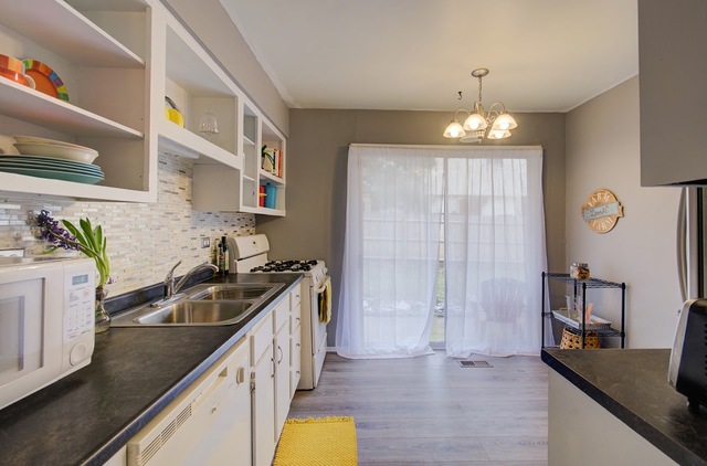 352 Springlake Lane, Unit A Aurora, IL 60504 - Photo 8 of 20