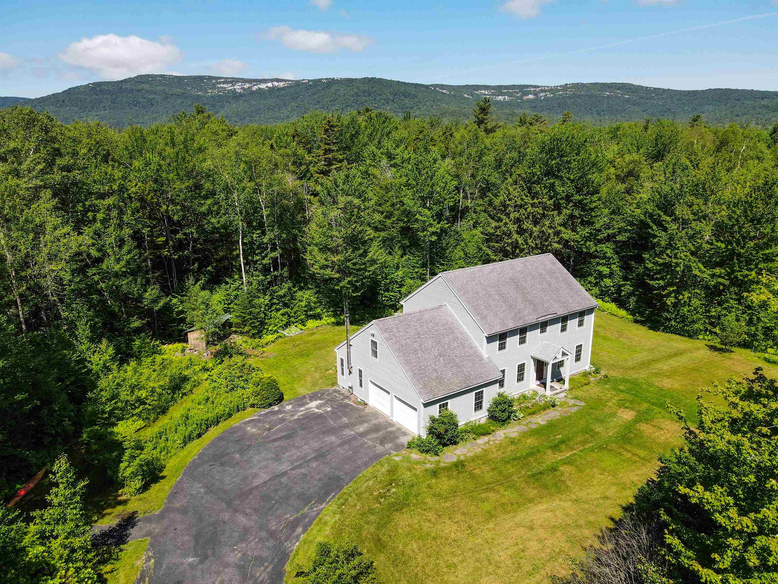987 Dunbar Hill Road Grantham, NH 03753 - Photo 1 of 40 Gallery Image 1