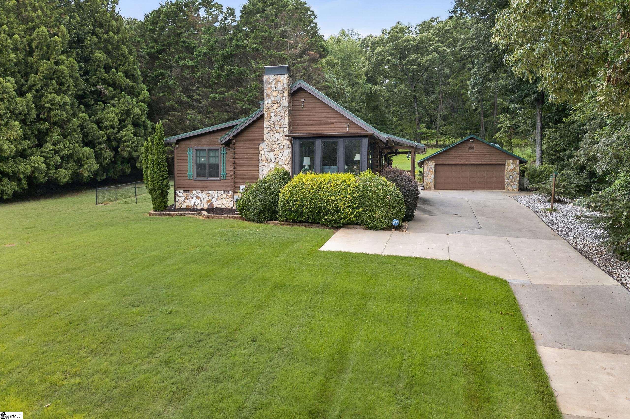 158 Choestoea Road Westminster, SC 29693 - Photo 2 of 50