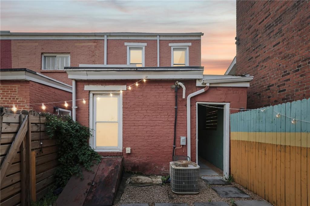 176 Lodi Way Pittsburgh, PA 15201 - Photo 27 of 28 a front view of a house with garden