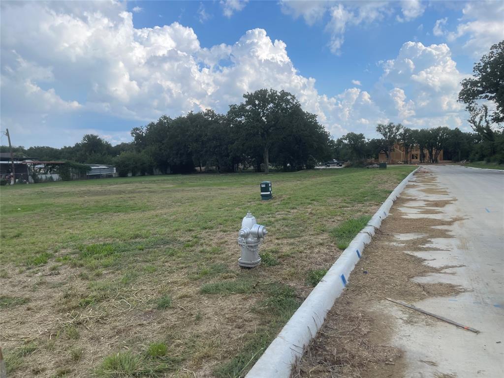 6312 Willard Road Fort Worth, TX 76119 - Photo 2 of 2 View of yard