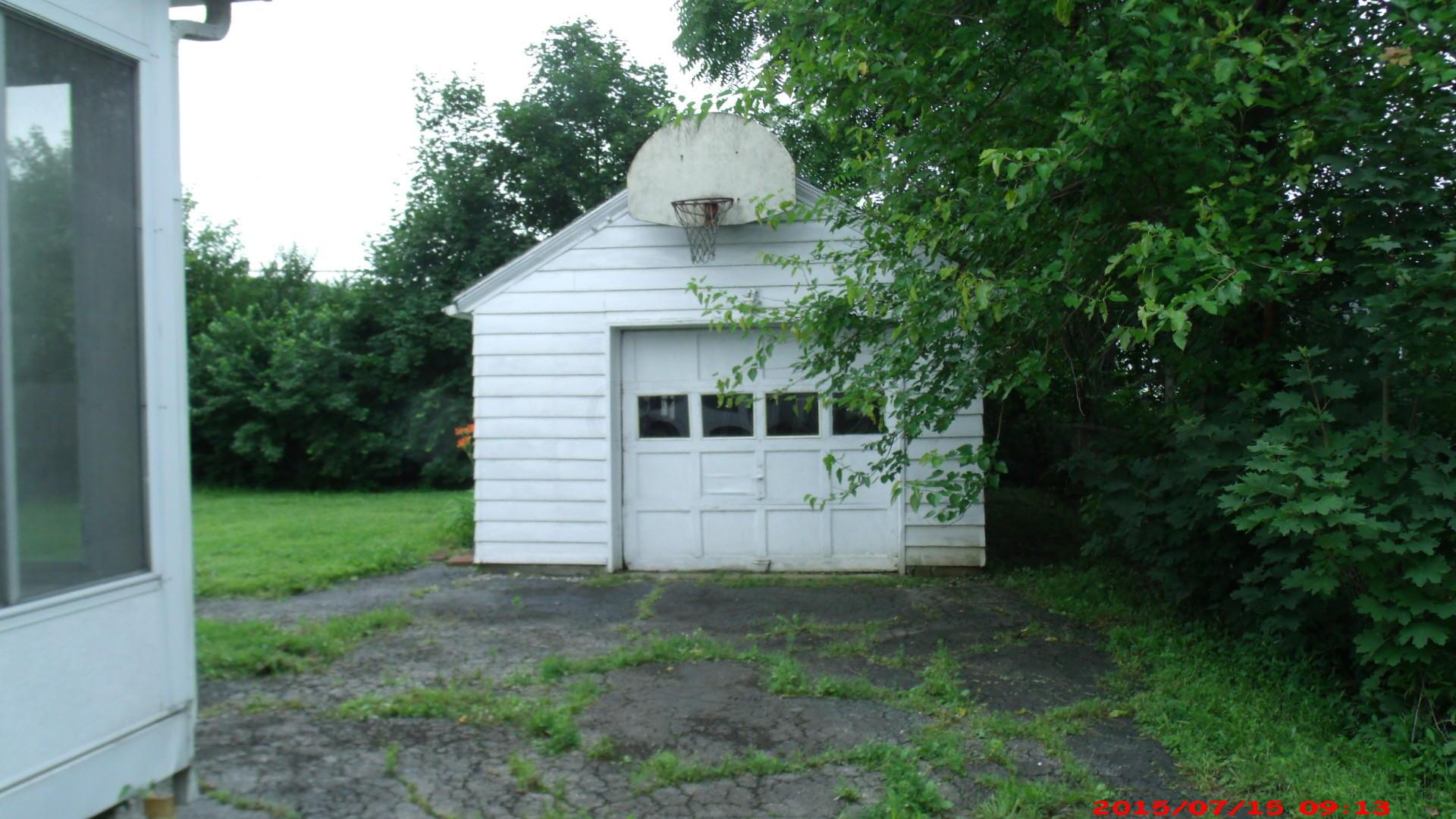 918 South James Road Columbus, OH 43227 - Photo 4 of 5 Gallery Image 4