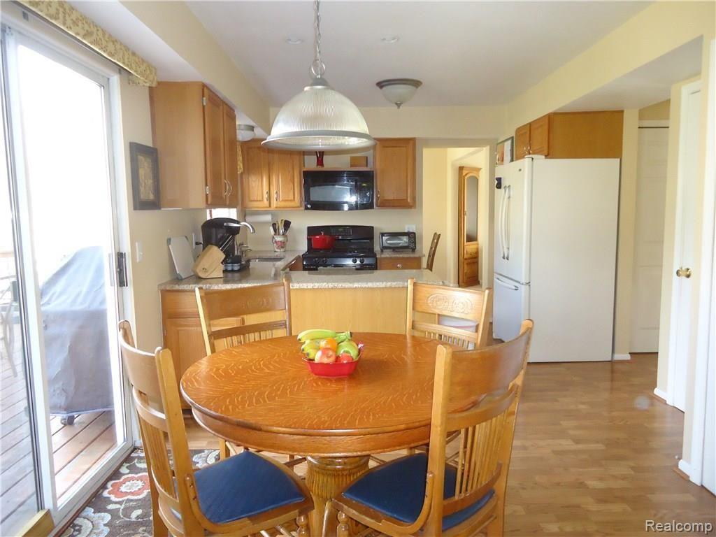 7211 Timber Ridge Trail Westland, MI 48185 - Photo 15 of 34 nook 1.JPG