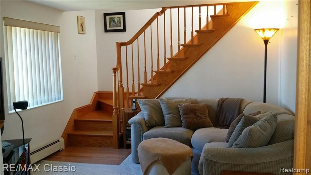 2585 Desmond Road Waterford, MI 48329 - Photo 13 of 41