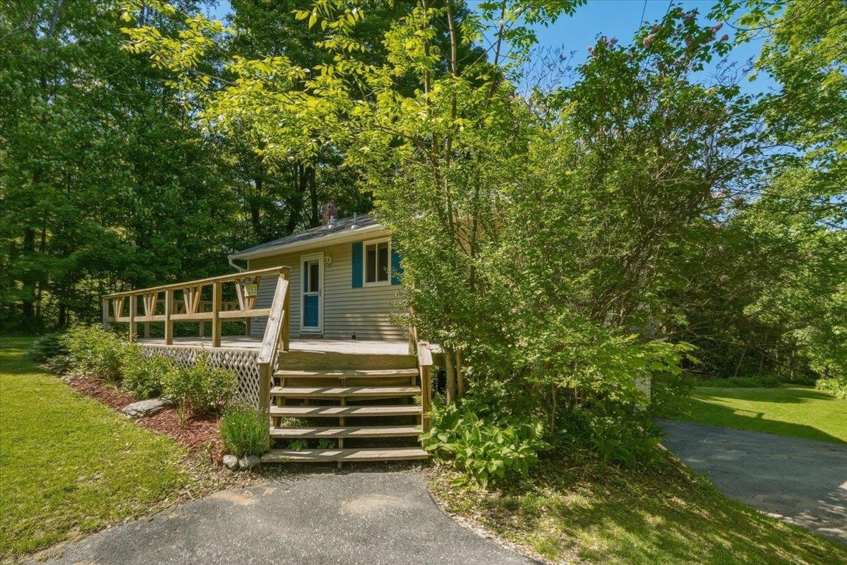 1153 Richmond Road Hinesburg, VT 05461 - Photo 2 of 35