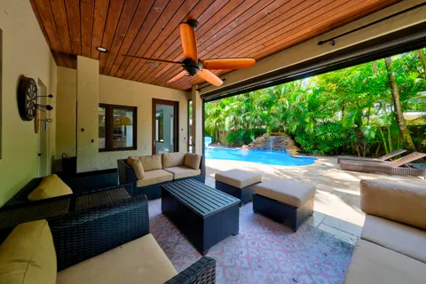 $3,400,000 | 2719 Northeast 19th Street, Fort Lauderdale, FL 33305