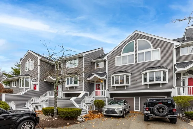 $619,900 | 1200 Salem Street, Unit 127, Lynnfield, MA 01940