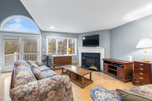 $619,900 | 1200 Salem Street, Unit 127, Lynnfield, MA 01940