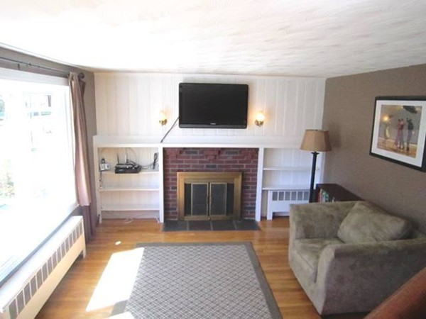 17 Youngs Road Dedham, MA 02026 - Photo 2 of 24 Gallery Image 2