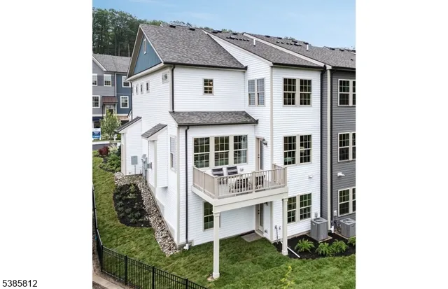 $793,240 | 45 Wadsworth Drive, Unit 7, Denville, NJ 07834