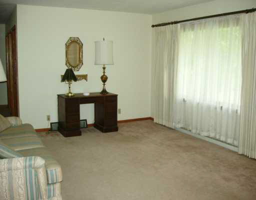 24213 Edison Road South Bend, IN 46628 - Photo 5 of 8