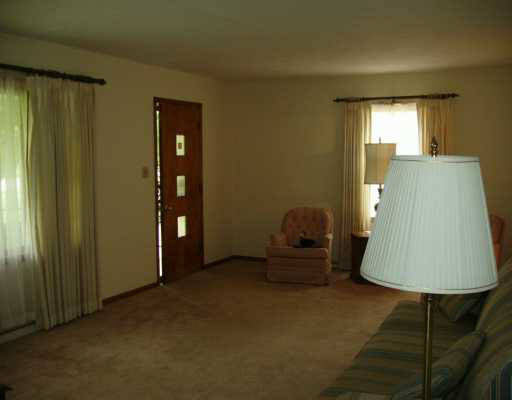 24213 Edison Road South Bend, IN 46628 - Photo 6 of 8