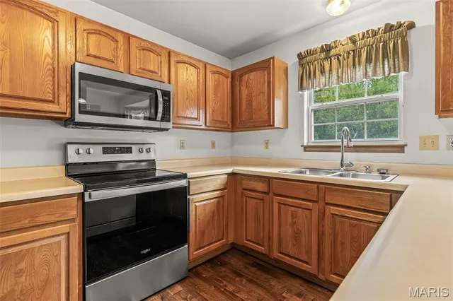 $359,000 | 24 Adventura Drive, Festus, MO 63028