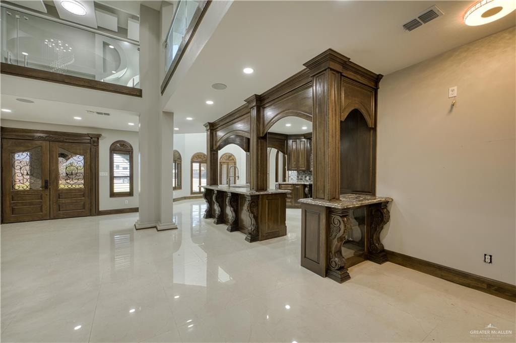 2916 Fletcher Street Weslaco, TX 78599 - Photo 5 of 45 a living room with furniture