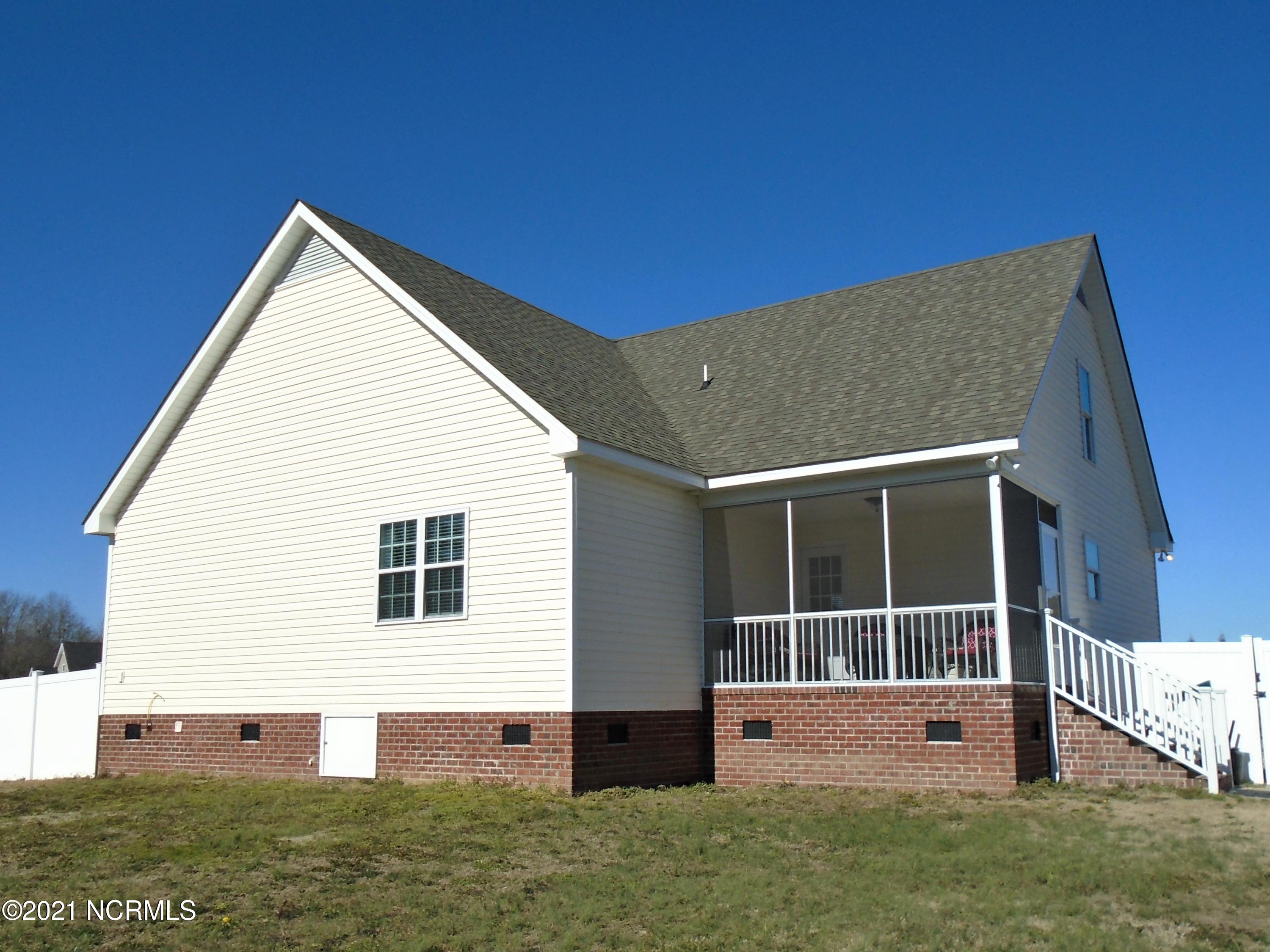 3945 Ashbrook Road Nashville, NC 27856 - Photo 3 of 44 DSC01390 (3)