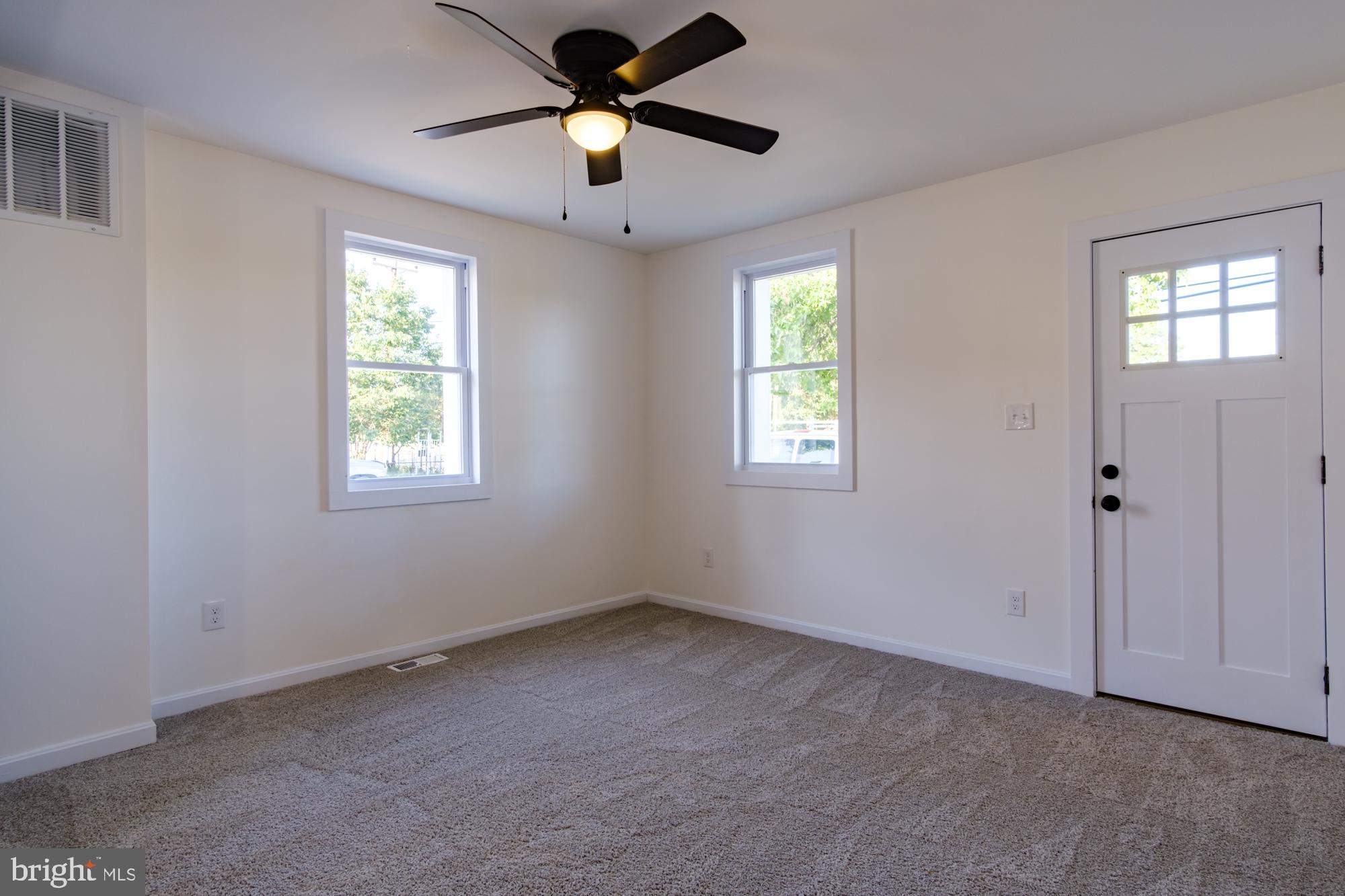 249 Trappe Road Baltimore, MD 21222 - Photo 53 of 55 Living room