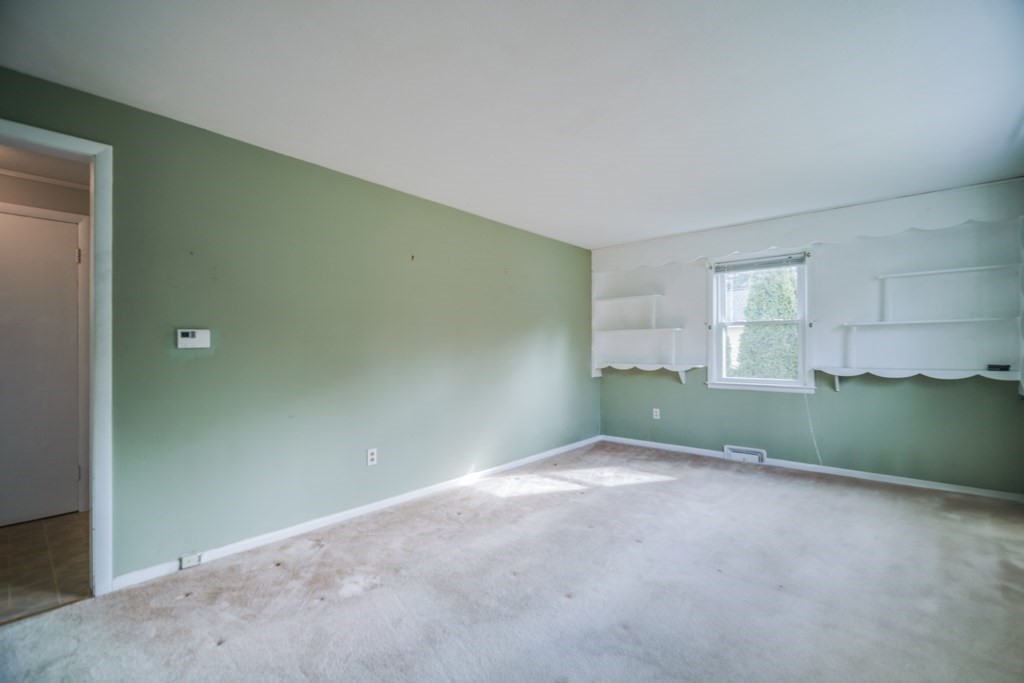 48 Fair Oak Road Springfield, MA 01128 - Photo 16 of 42