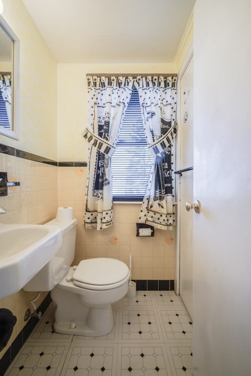 48 Fair Oak Road Springfield, MA 01128 - Photo 22 of 42 a bathroom with a sink toilet and shower