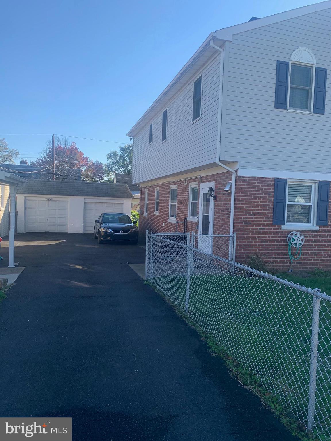 9223 Annapolis Road Philadelphia, PA 19114 - Photo 2 of 26 Gallery Image 2