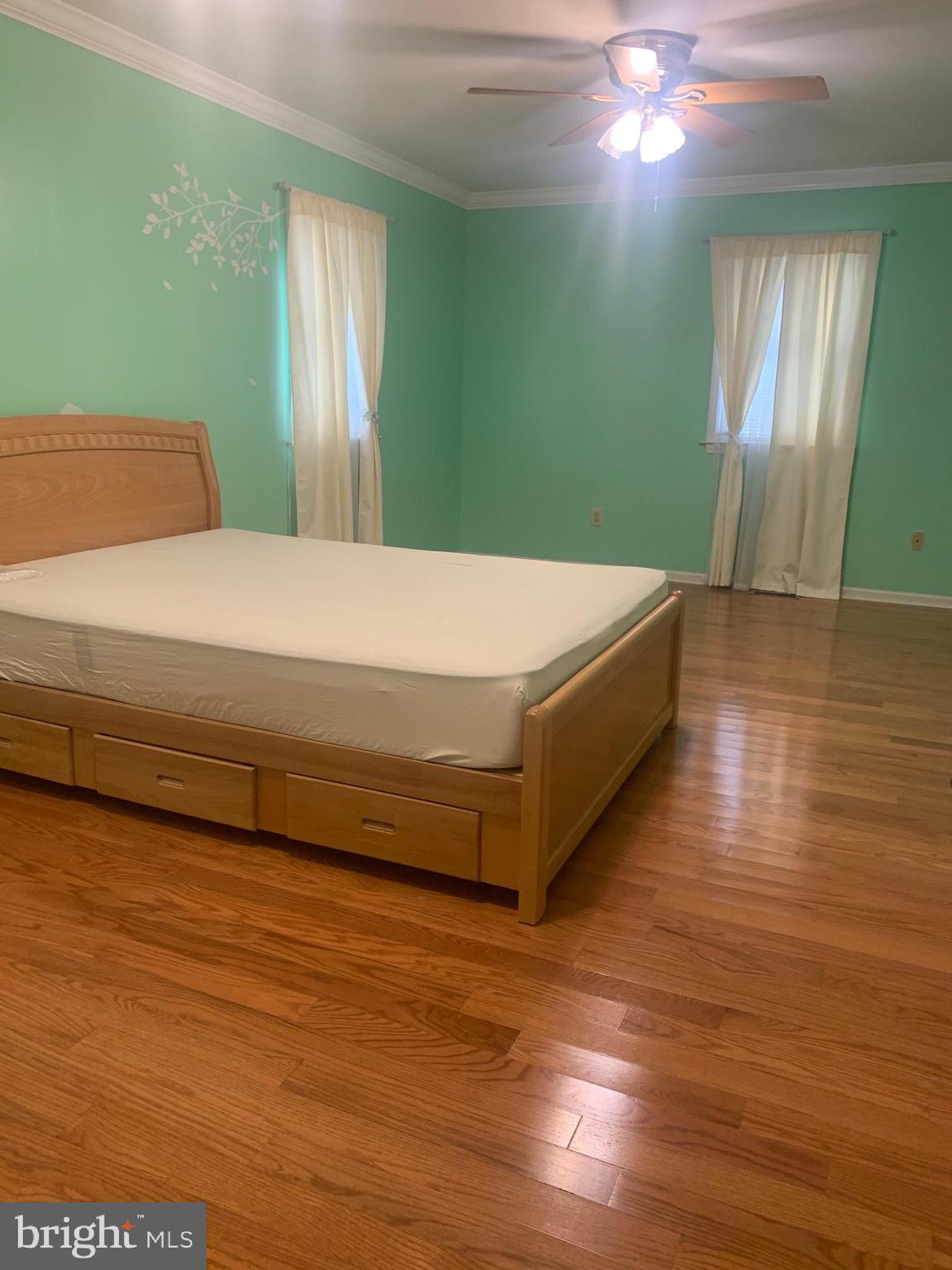 9223 Annapolis Road Philadelphia, PA 19114 - Photo 11 of 26 Gallery Image 11