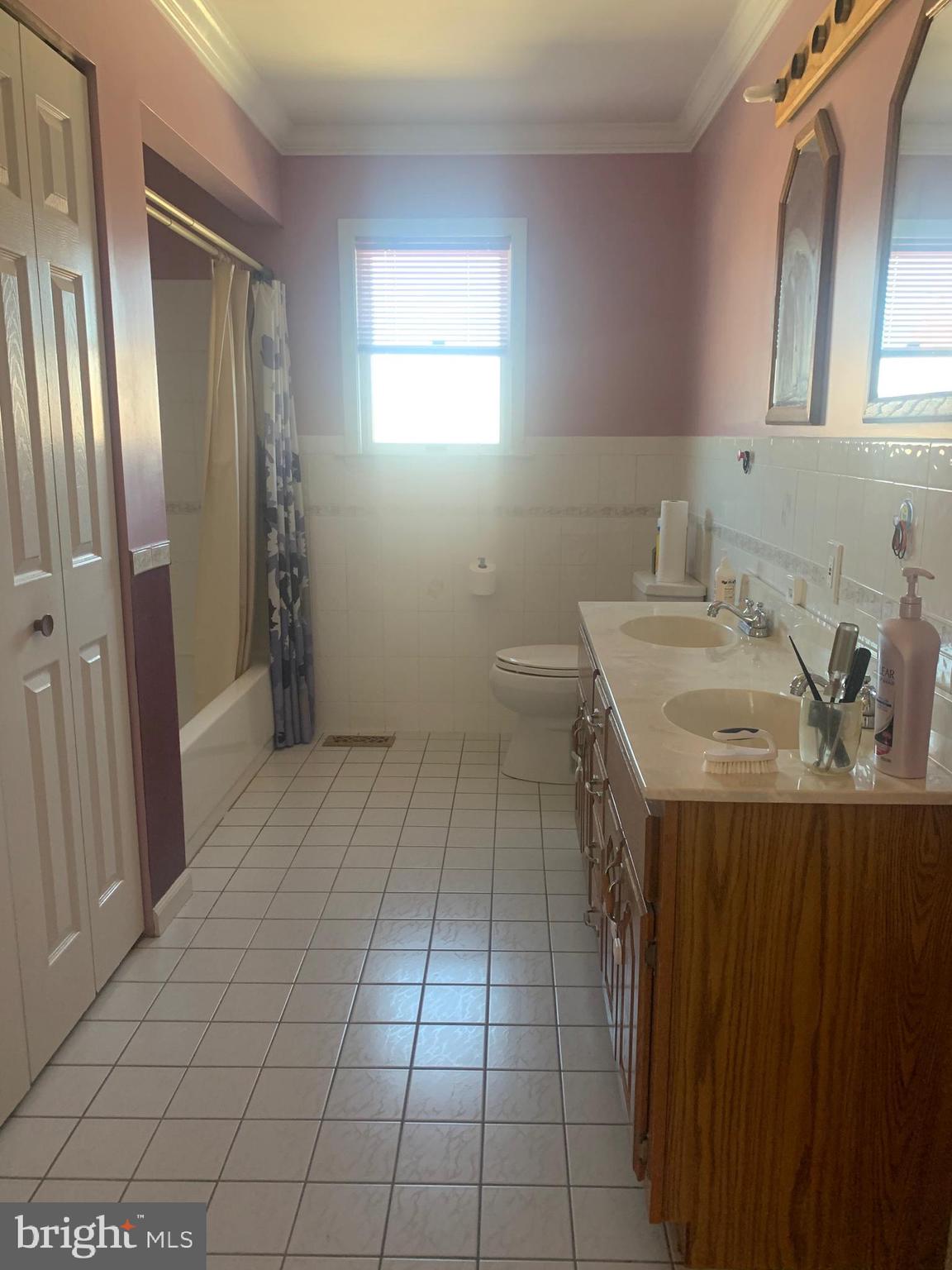 9223 Annapolis Road Philadelphia, PA 19114 - Photo 13 of 26 Gallery Image 13