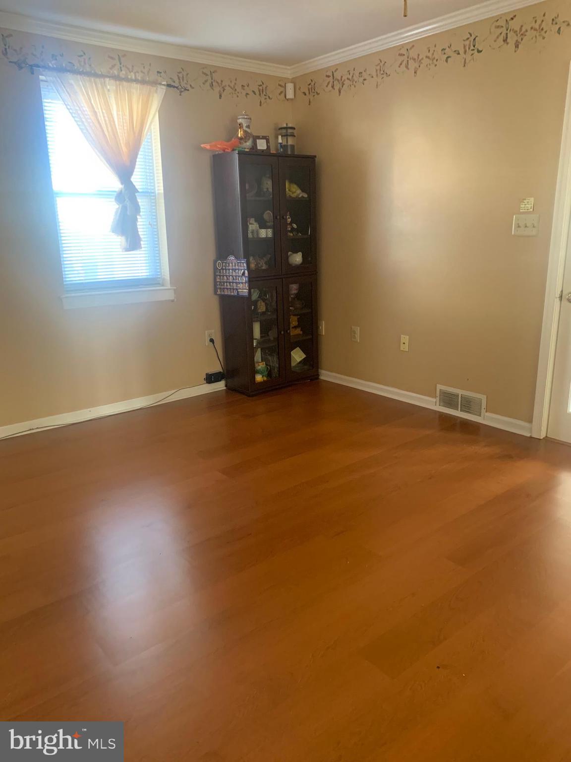 9223 Annapolis Road Philadelphia, PA 19114 - Photo 8 of 26 Gallery Image 8