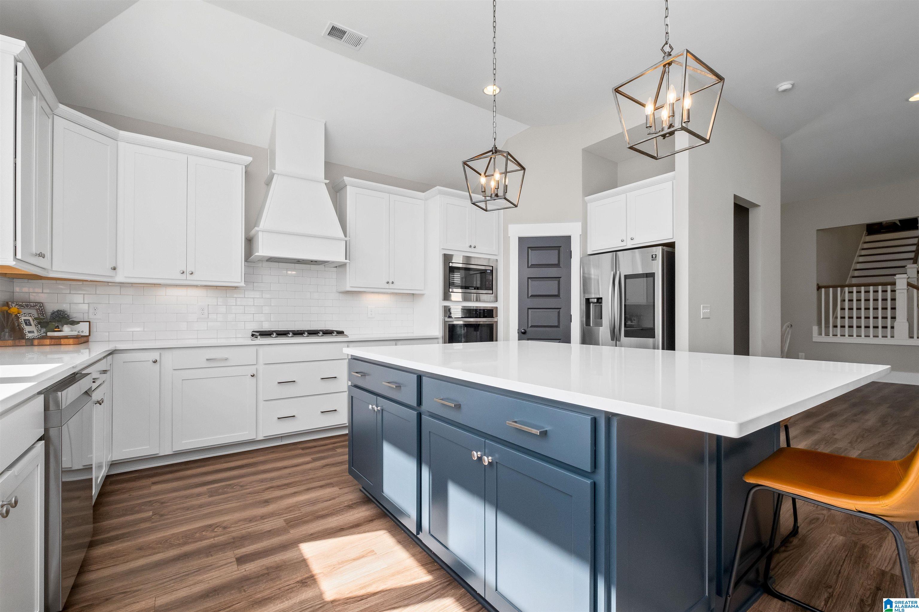 7823 Raleigh Drive Trussville, AL 35173 - Photo 4 of 50