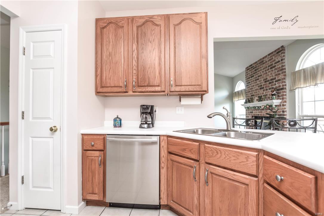 1218 Raintree Pass O'Fallon, MO 63366 - Photo 12 of 34