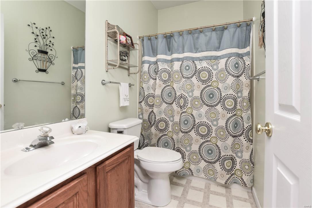 1218 Raintree Pass O'Fallon, MO 63366 - Photo 22 of 34