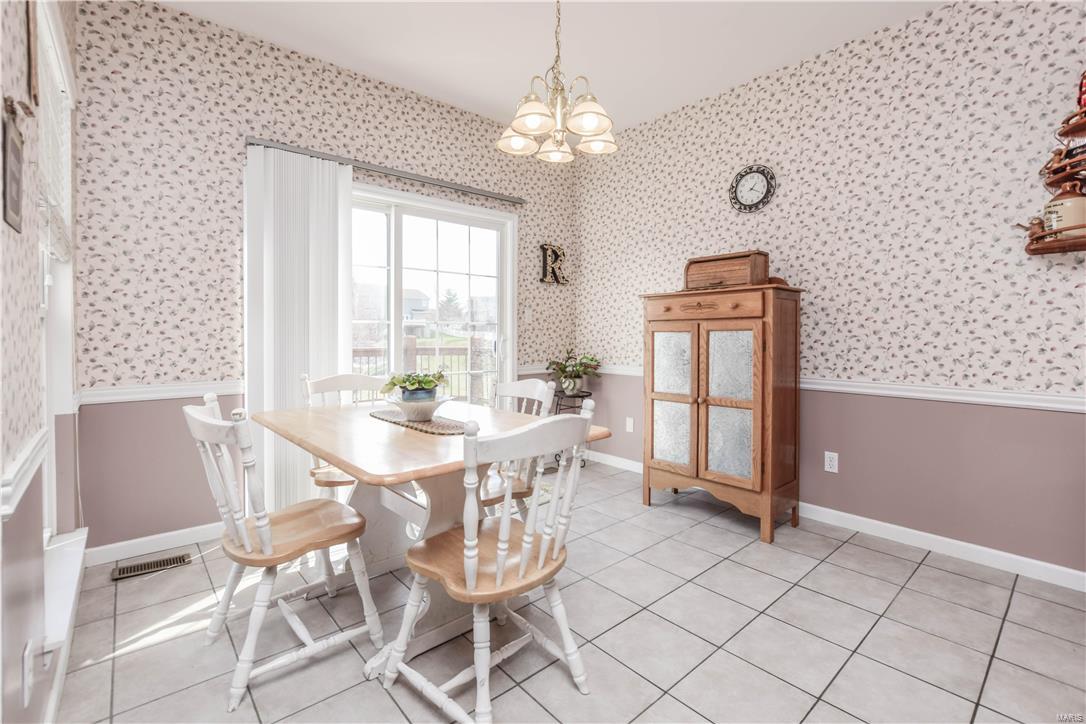 1218 Raintree Pass O'Fallon, MO 63366 - Photo 10 of 34