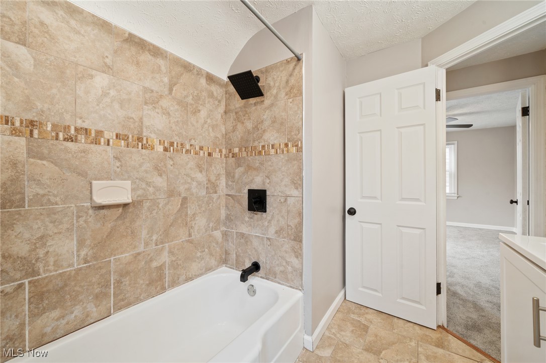 904 Elbon Road Cleveland, OH 44121 - Photo 33 of 49