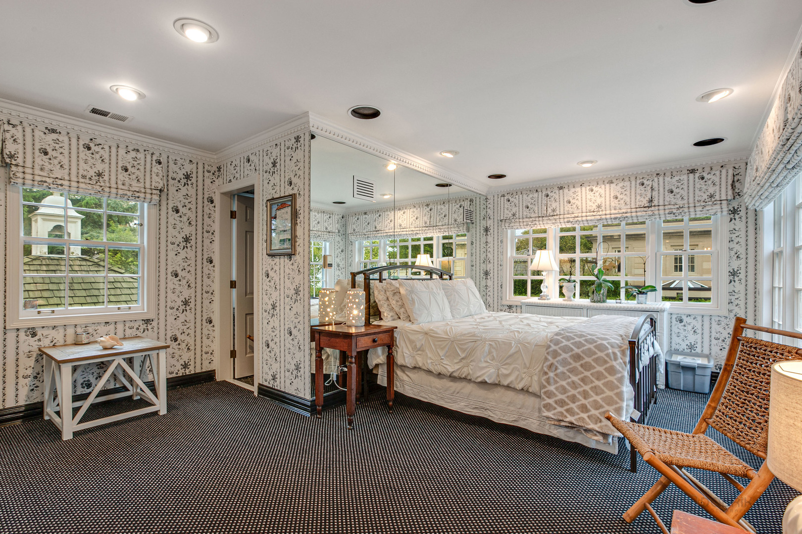 473 Sheridan Road Winnetka, IL 60093 - Photo 22 of 32 a bedroom with furniture and a large window