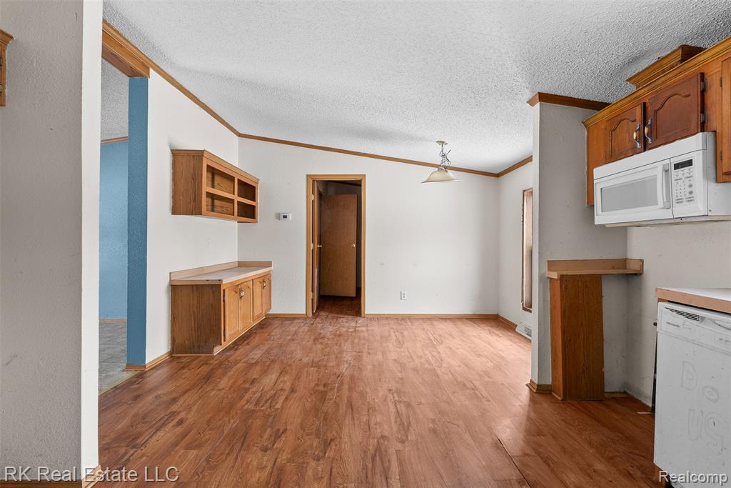 8237 Lambs Road Goodells, MI 48027 - Photo 7 of 34