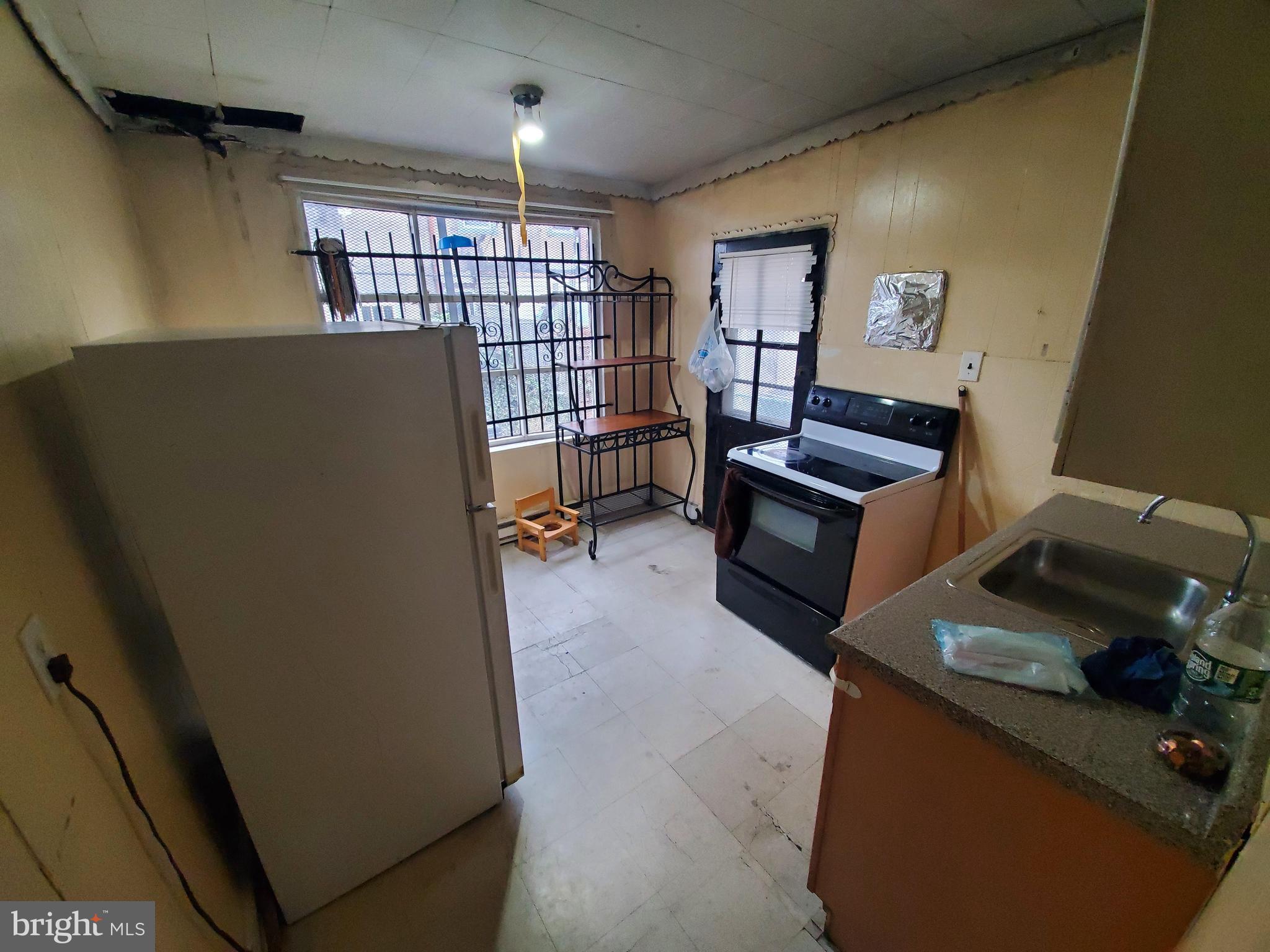 2942 Rorer Street Philadelphia, PA 19134 - Photo 5 of 13