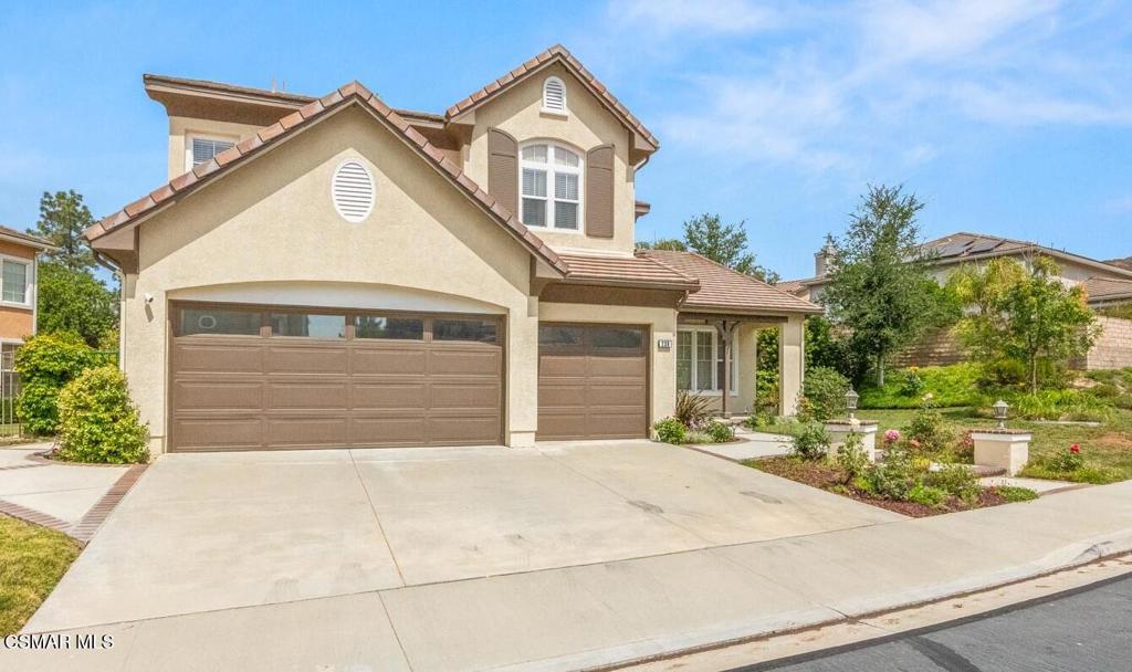 239 Chantilly Circle Simi Valley, CA 93065 - Photo 2 of 31