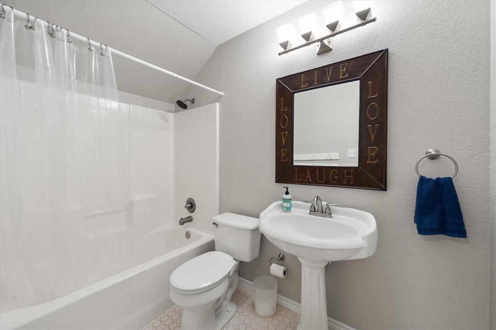 801 Seeton Road Mansfield, TX 76063 - Photo 33 of 40 Gallery Image 33