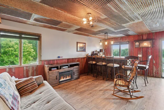 $4,275,000 | 3725 Watertown Road, Orono, MN 55359