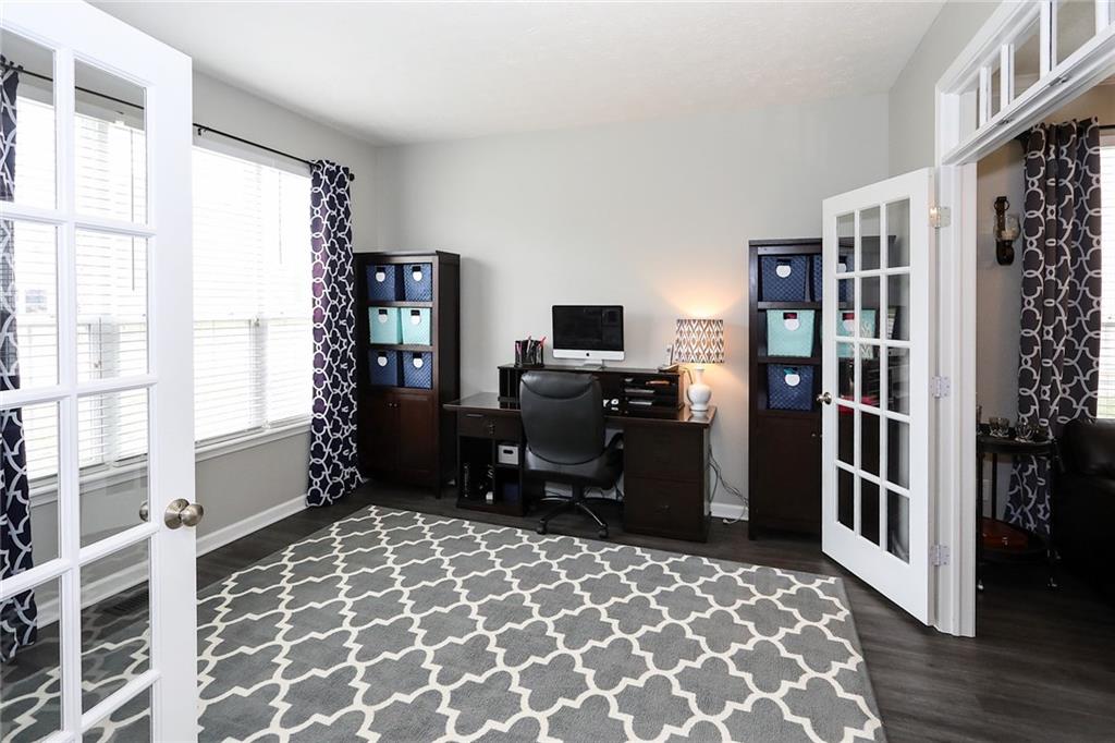 10417 Sugar Ridge Way Indianapolis, IN 46239 - Photo 4 of 30 Gallery Image 4