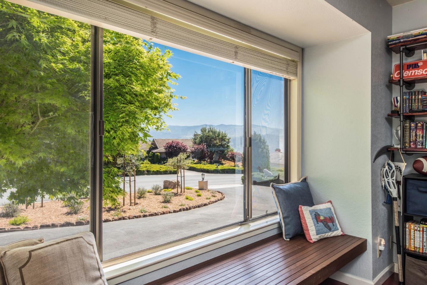 24800 Outlook Drive Carmel, CA 93923 - Photo 10 of 17 a living room with furniture and a potted plant