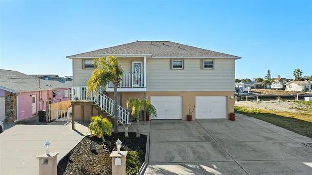 $585,000 | 13533 Veronica Drive, Hudson, FL 34667